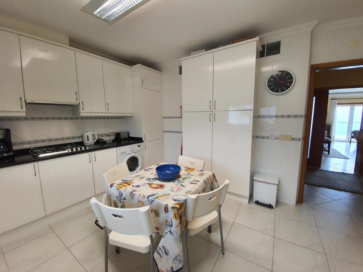 Nazare Apartamento Em Frente Ao Mar Экстерьер фото