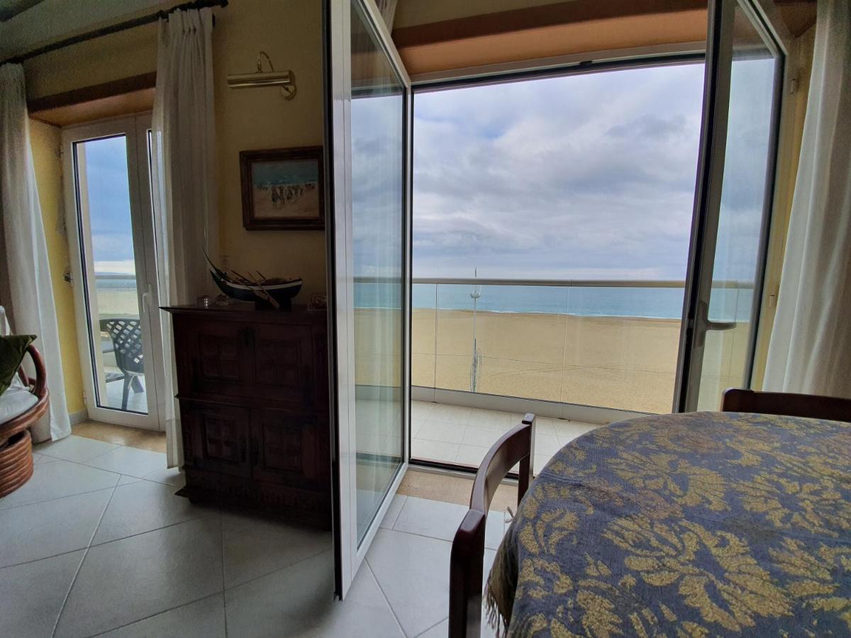 Nazare Apartamento Em Frente Ao Mar Экстерьер фото